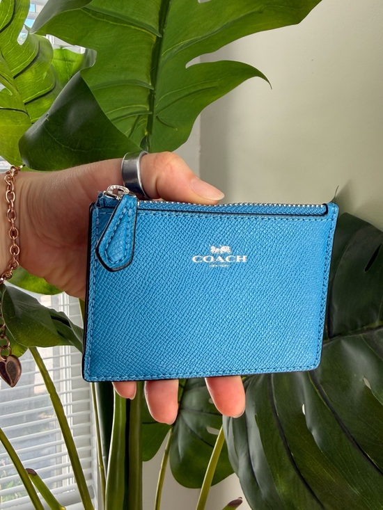 Coach Accessories - Coach Turquoise Saffiano Leather Zip Card Holder